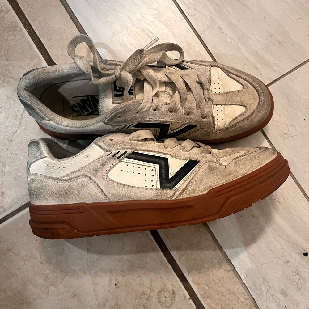 Vans Upland shoes